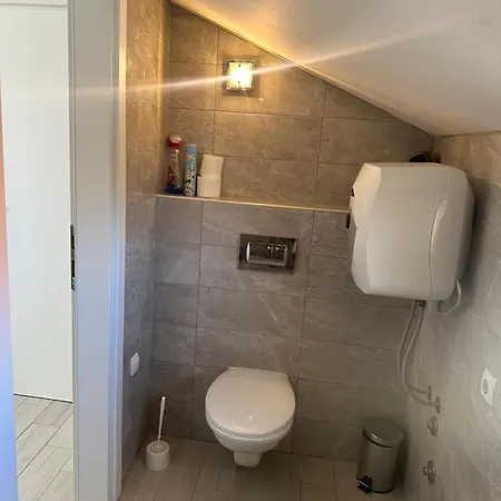 Dragic Brodarica (Sibenik-Knin)